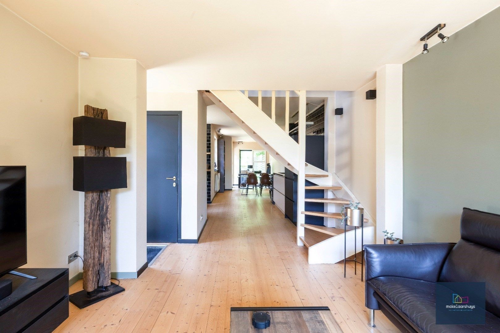 Halfopen bebouwing met zuidertuin en parkeergelegenheid nabij centrum Destelbergen foto 3