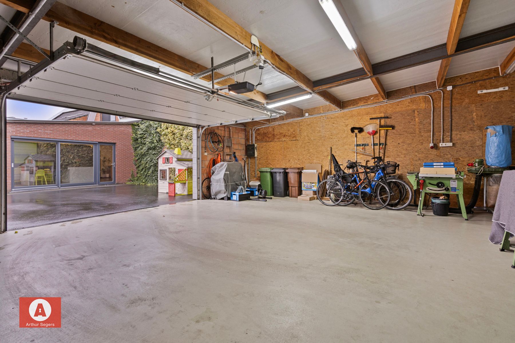 Energiezuinige woning met dubbele garage/atelier en ZW tuin foto 24