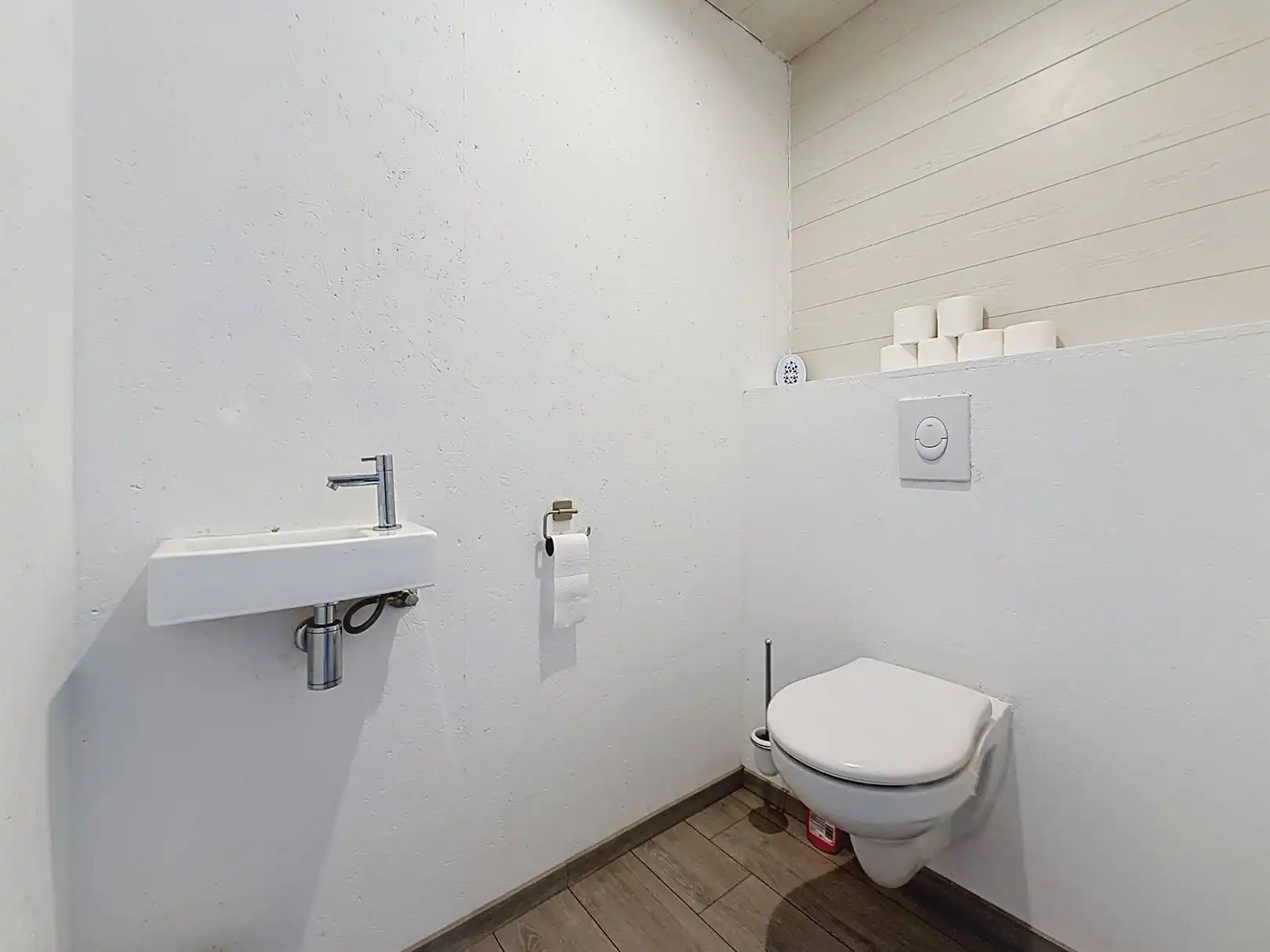 Gerenoveerde woning (2019), 2 slpks, zolder, opp 3a 03ca foto 22