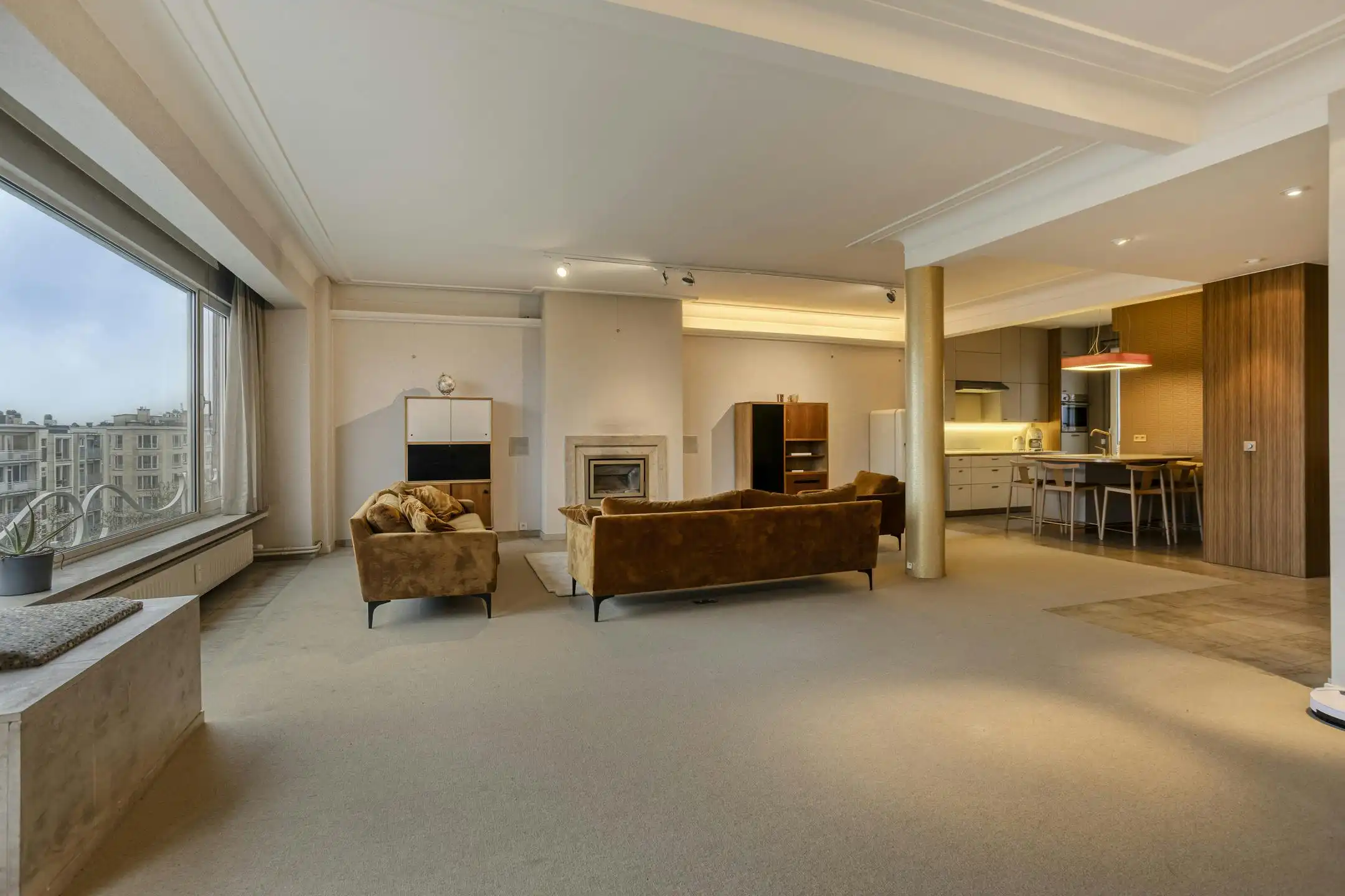 Appartement met drie slaapkamers en terras te koop Antwerpen foto 2