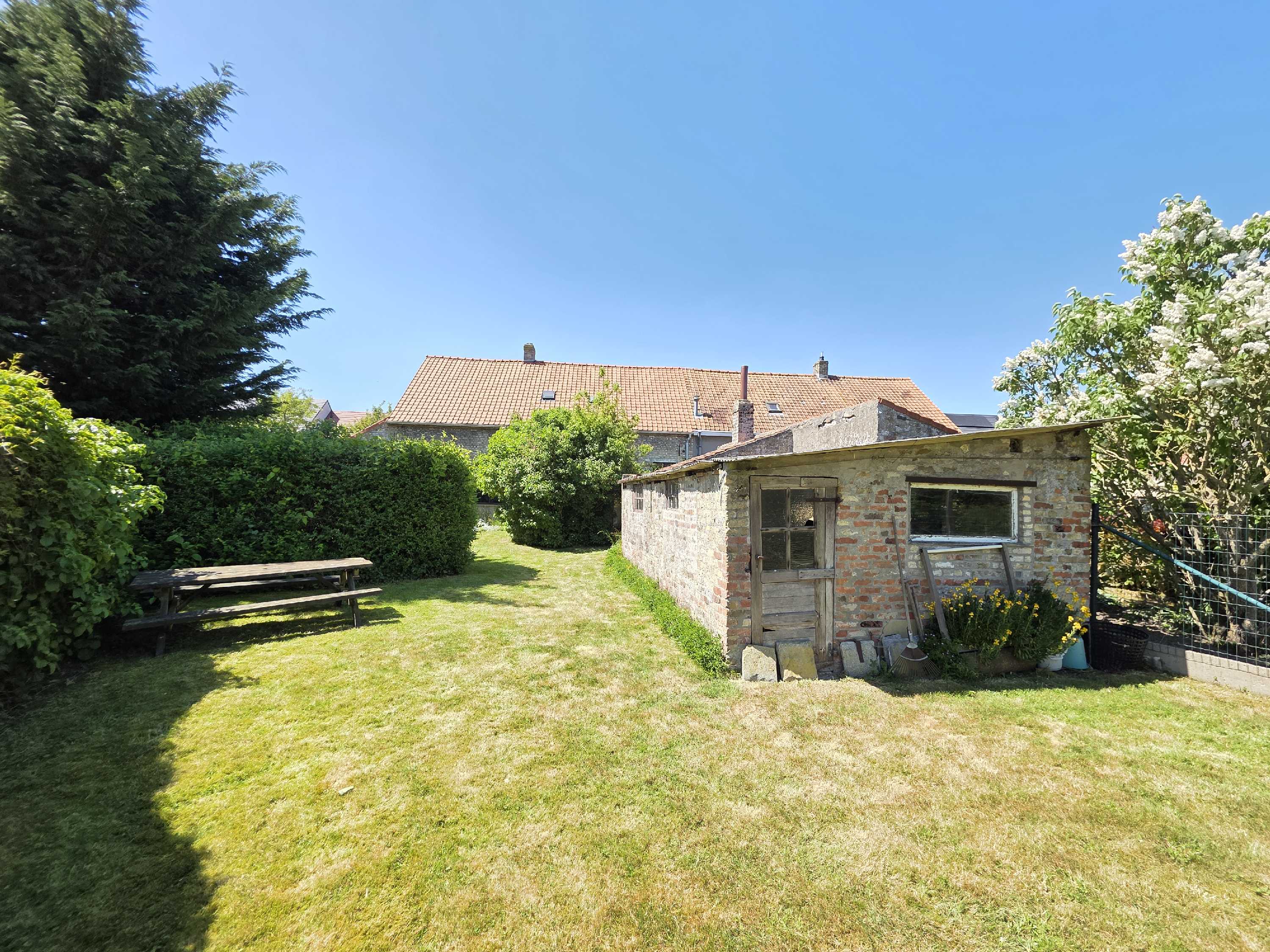 Te renoveren halfopen woning met zonnige tuin te Ramskapelle (Nieuwpoort) foto 11