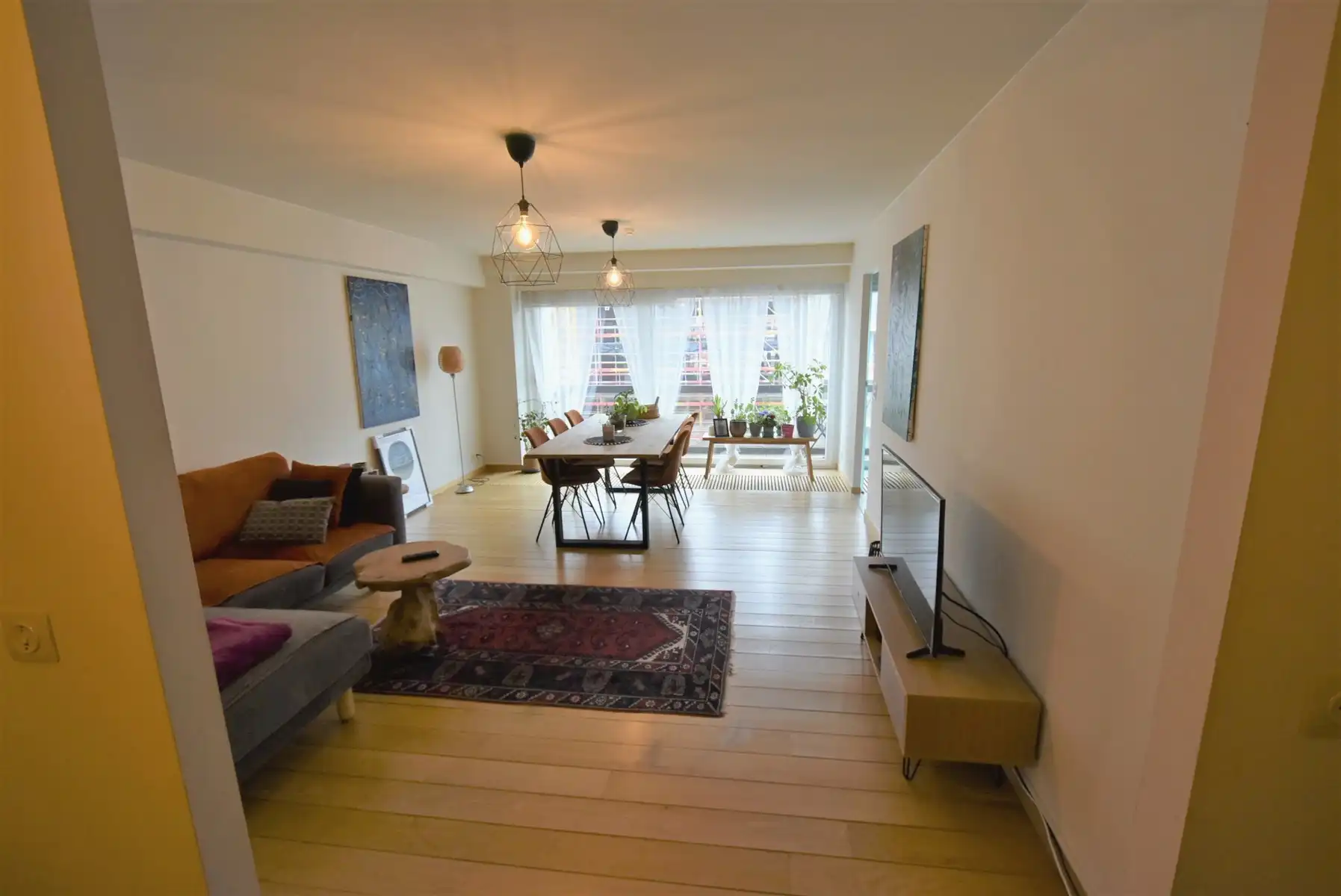 Appartement te huur foto {{pictureIndex}}