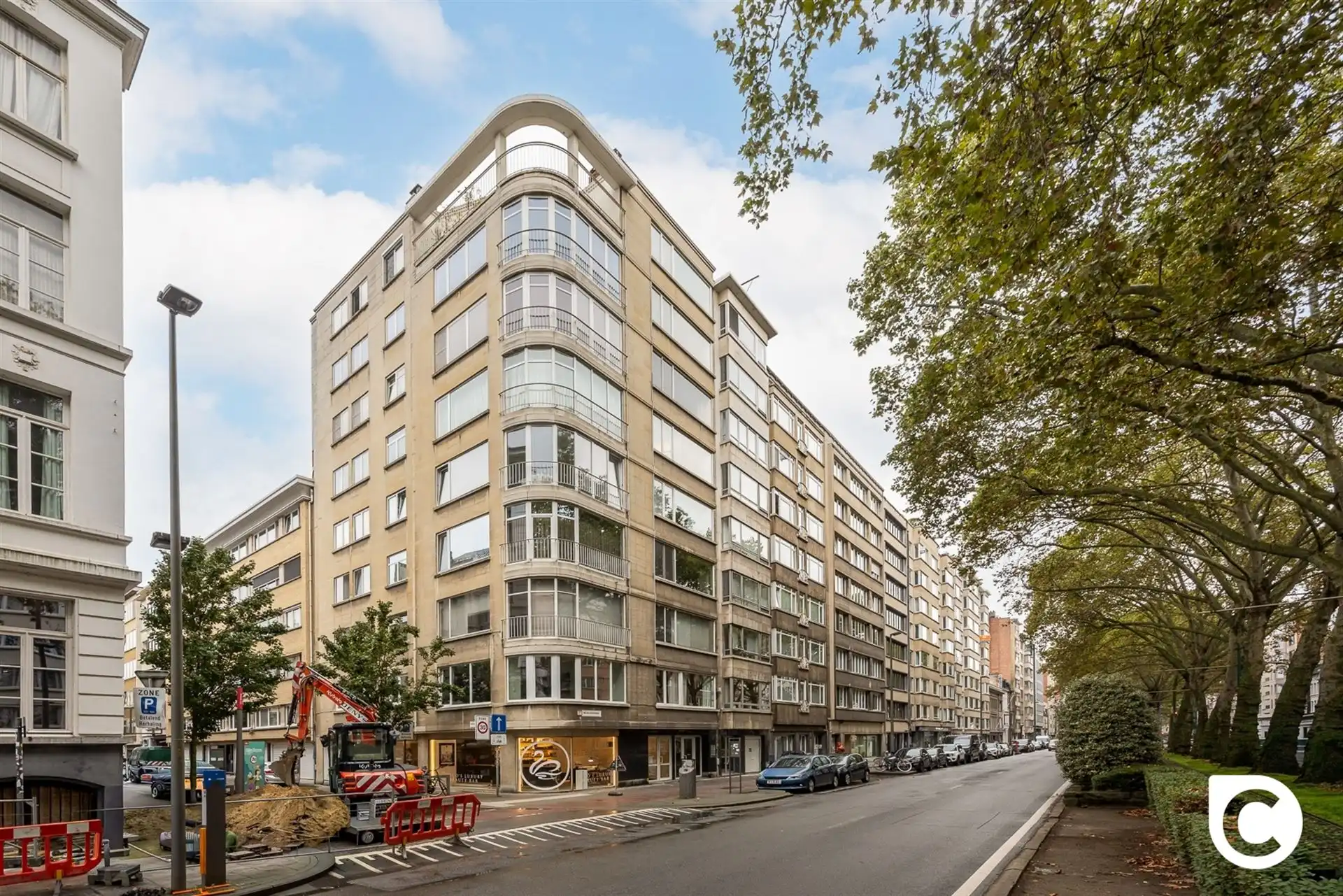 Te renoveren appartement met terras  foto 9
