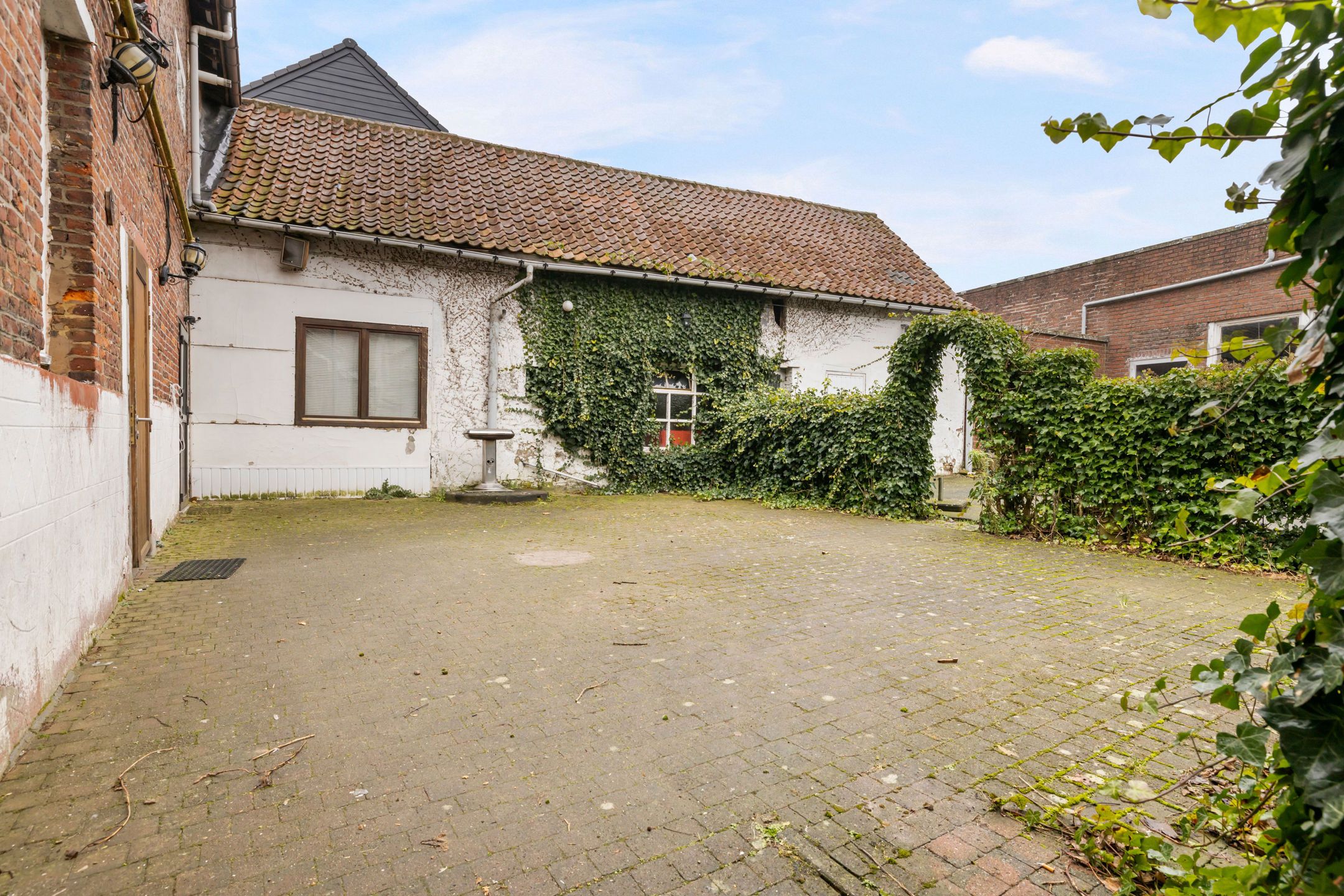 Horecazaak met feestzaal te Kester met heel wat mogelijkheden foto 16