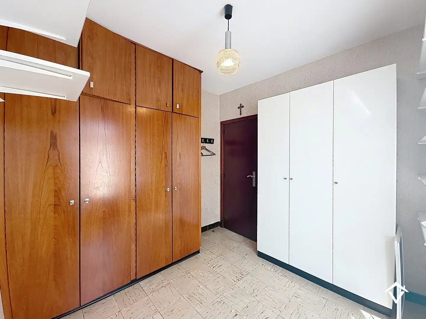 Gezinswoning met polyvalente ruimte, vijf slaapkamers en inpandige garage te Koekelare foto 5