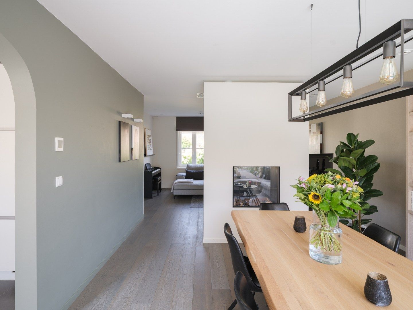 Exclusief wonen in rust en comfort – instapklare villa met zwembad in doodlopende straat foto 10