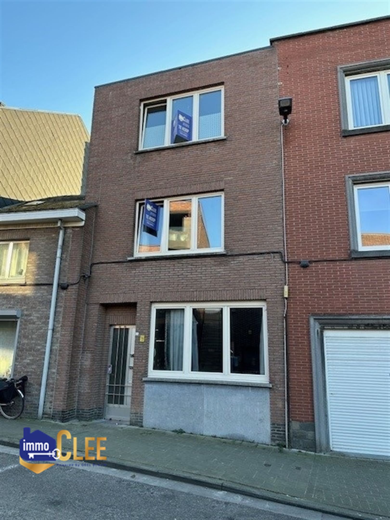 Appartementsgebouw met 3 appartement in het centrum van Sint-Truiden foto 3