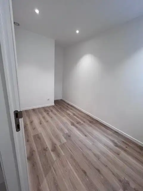 woning te koop in Oostende: ideaal voor wie op zoek is naar een betaalbare woning aan de kust! foto 5