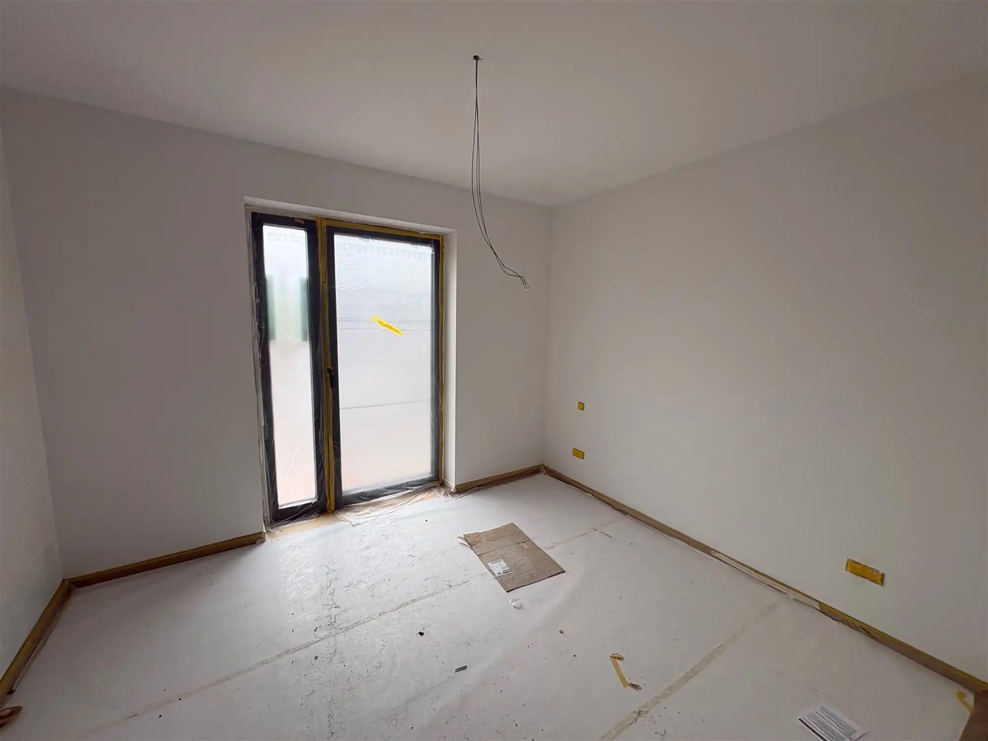 Appartement met 2 slaapkamers en ruim terras. foto 8
