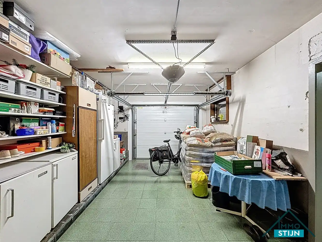 Landelijk gelegen woning met dubbele garage foto 20