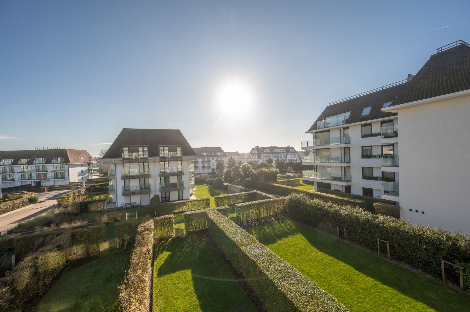 Instapklaar appartement op de wandeldijk in het Zoute foto 27