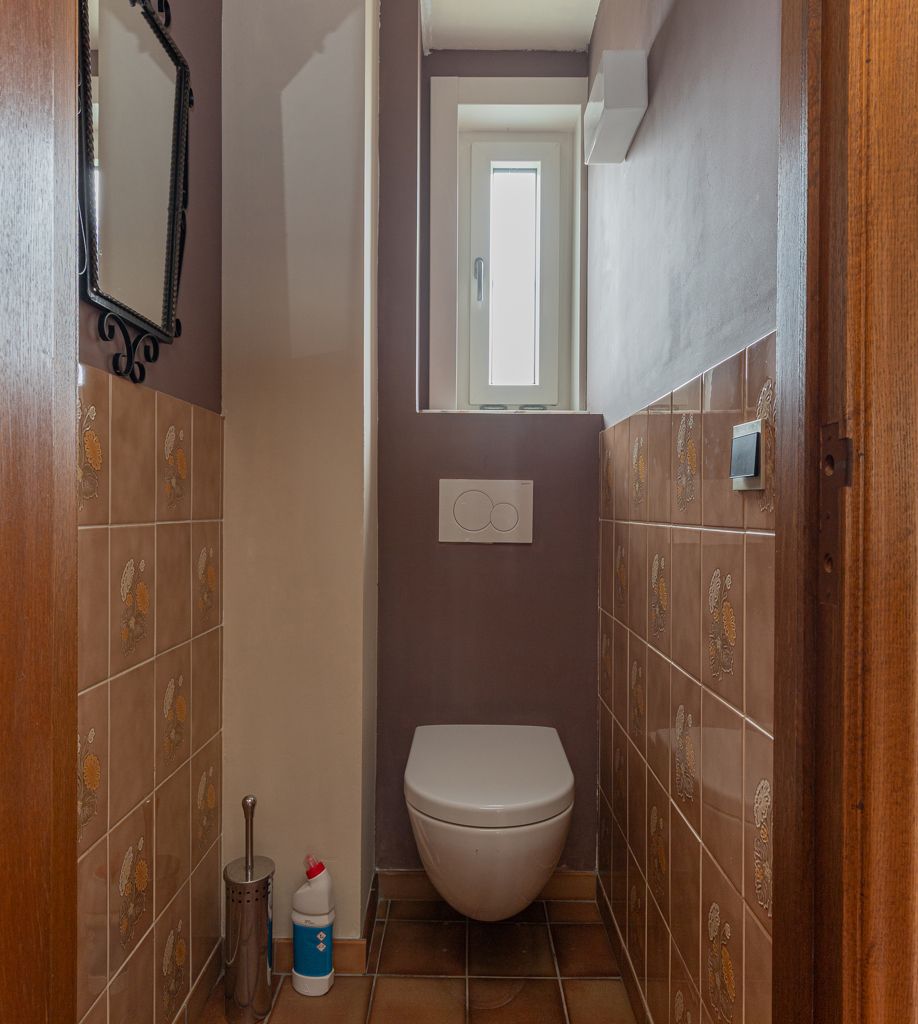 Rustig gelegen halfopen bebouwing met garage. foto 9