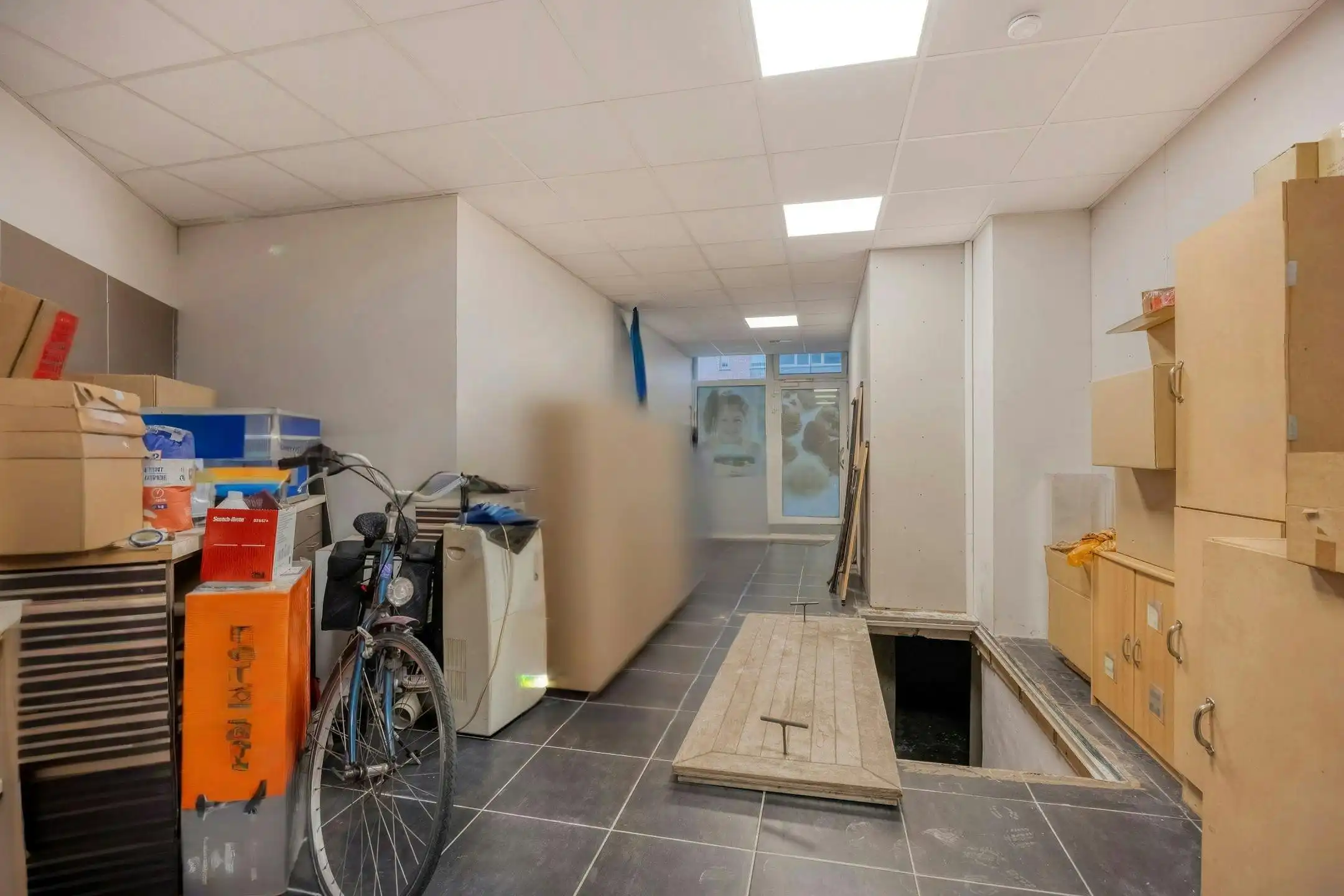 Opbrengsteigendom te koop in centrum van Eeklo foto 32