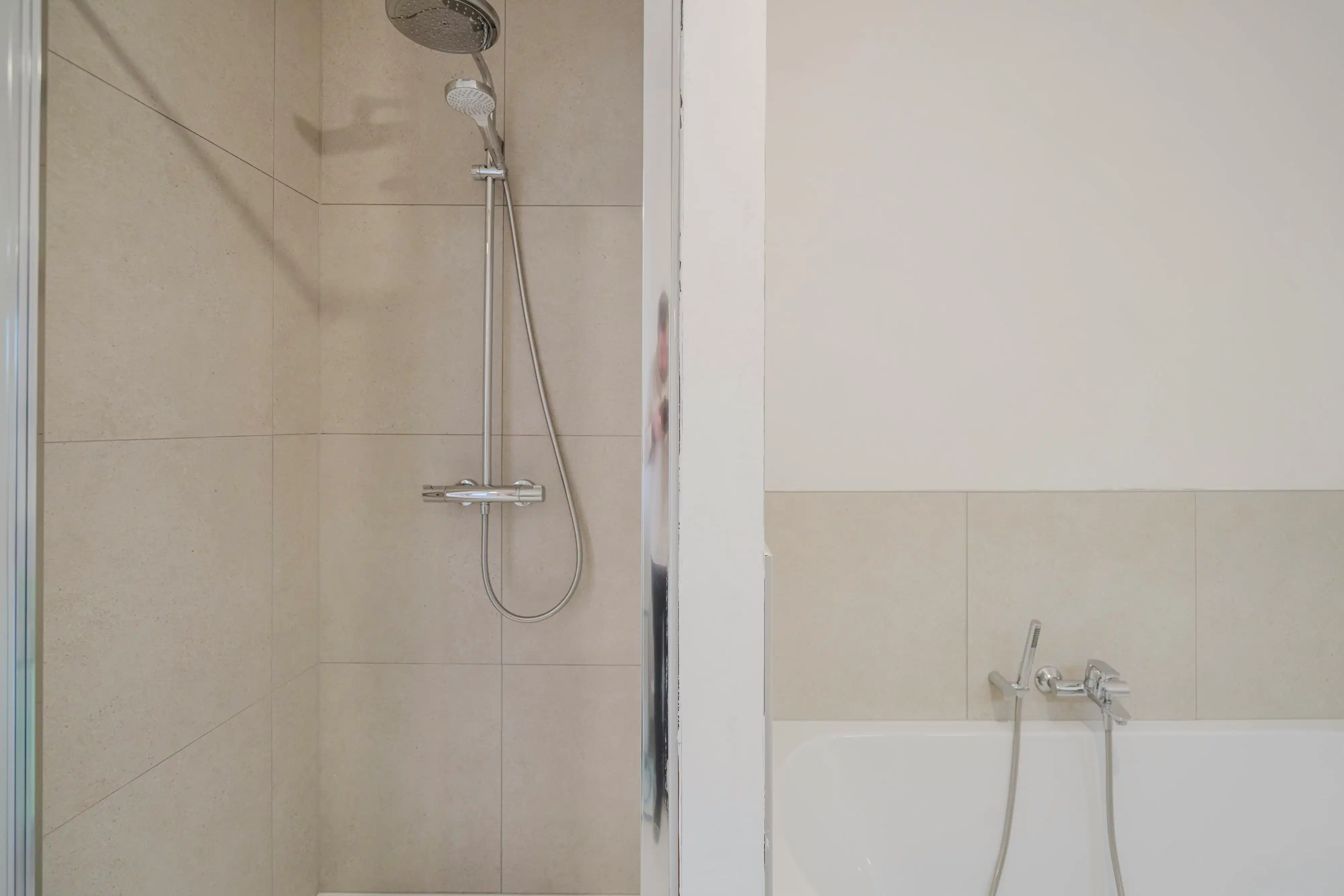 Instapklare woning (2021) met 3 slpk, tuin en garage foto 11