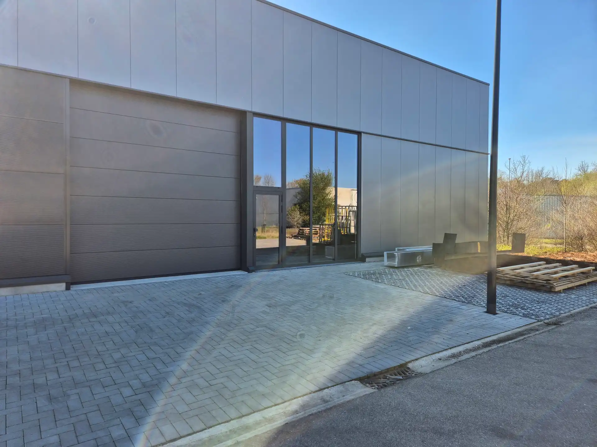 Magazijn te koop Gremelsloweg 1 - 3680 Maaseik