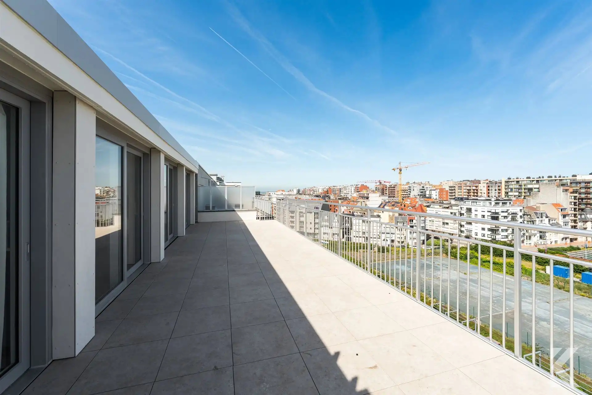 Gerenoveerde penthouse, 65 m2 terrassen, panoramisch zicht foto 4