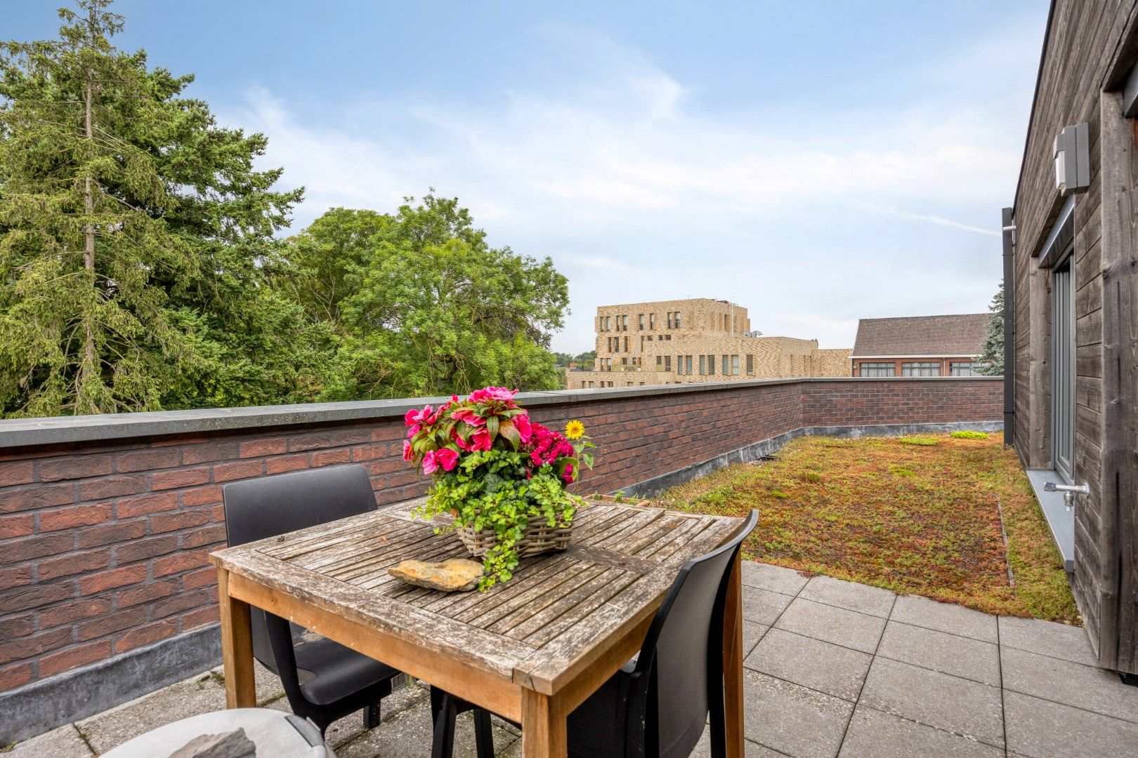 Leuke service flat met 2 SLPKS en terras in het hartje van Mol! foto 15