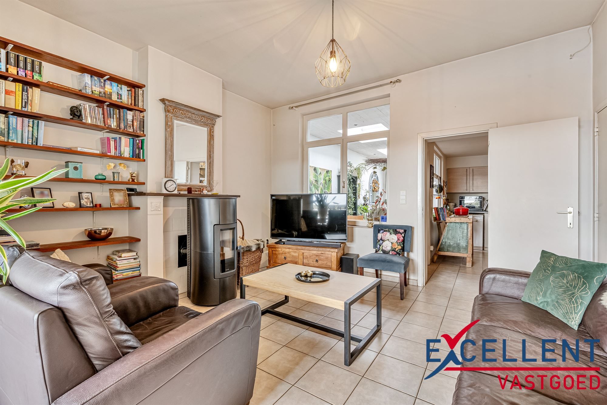 Instapklare gezinswoning centrum Deinze te koop foto 4