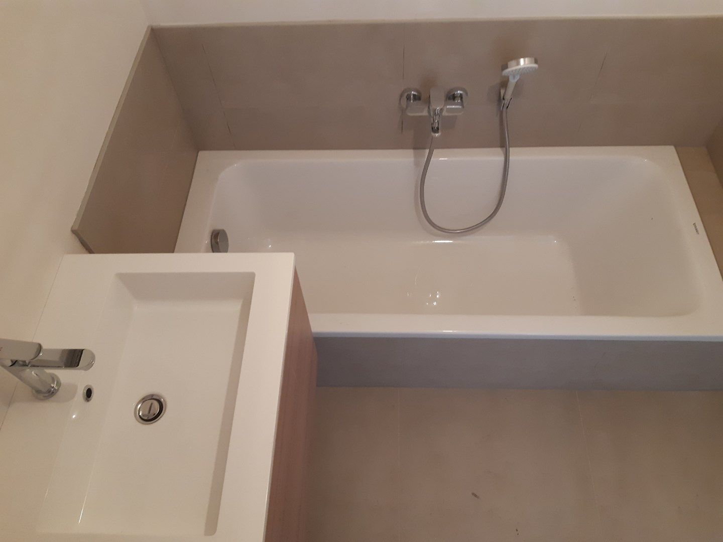 Ruim, stijlvol wonen. foto 14