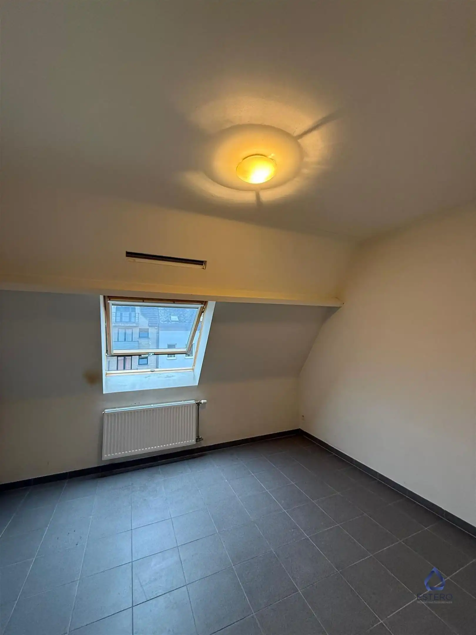 Ruim 1 slaapkamerappartement nabij centrum Aalst foto 6