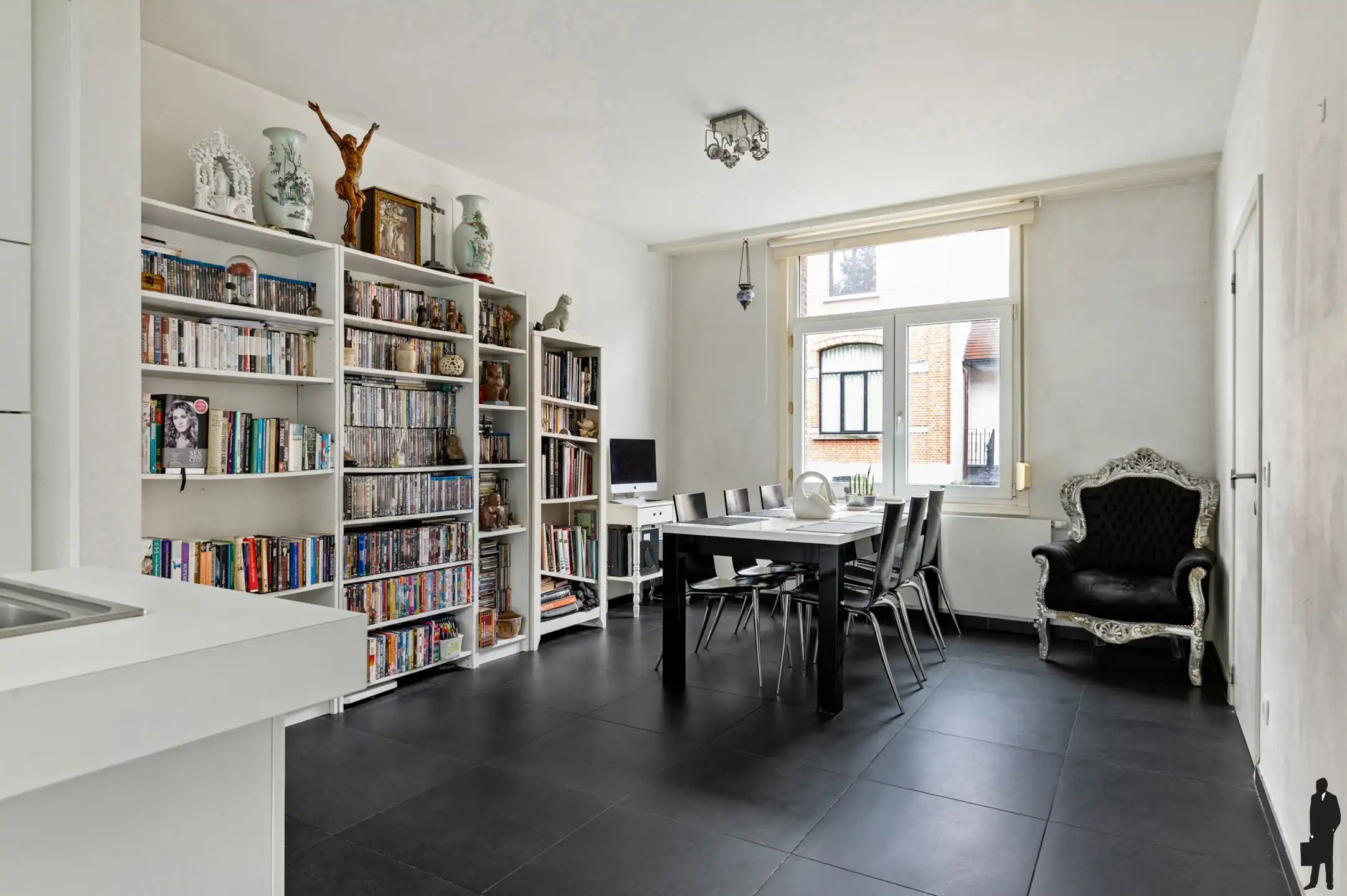 Instapklare woning met 3-4 slaapkamers & tuin in het centrum foto 4