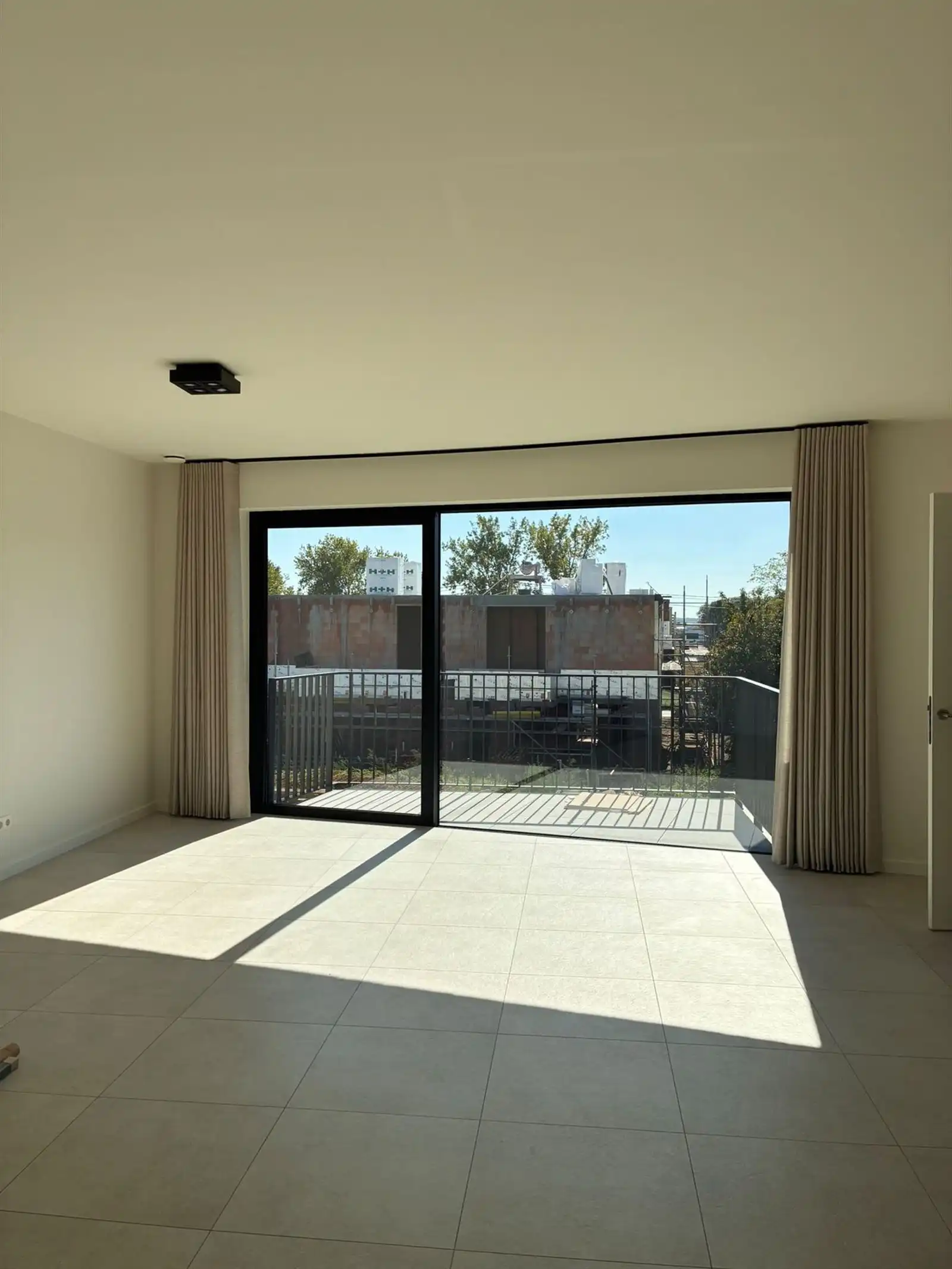 Nieuwbouw appartement met 2 slaapkamers terras en staanplaats   foto 2