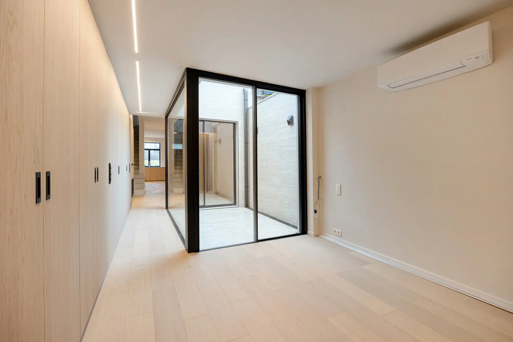 Stijlvol gerenoveerde woning met 3 slaapkamers  foto 12