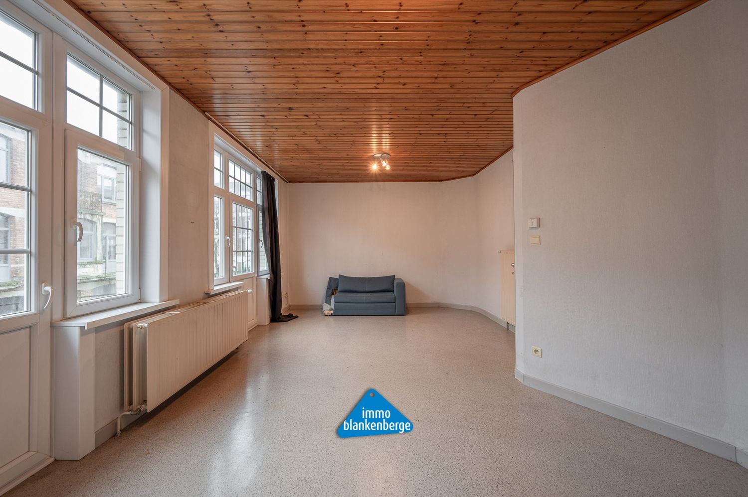 Opbrengsteigendom met Drie Zelfstandige Wooneenheden foto 15