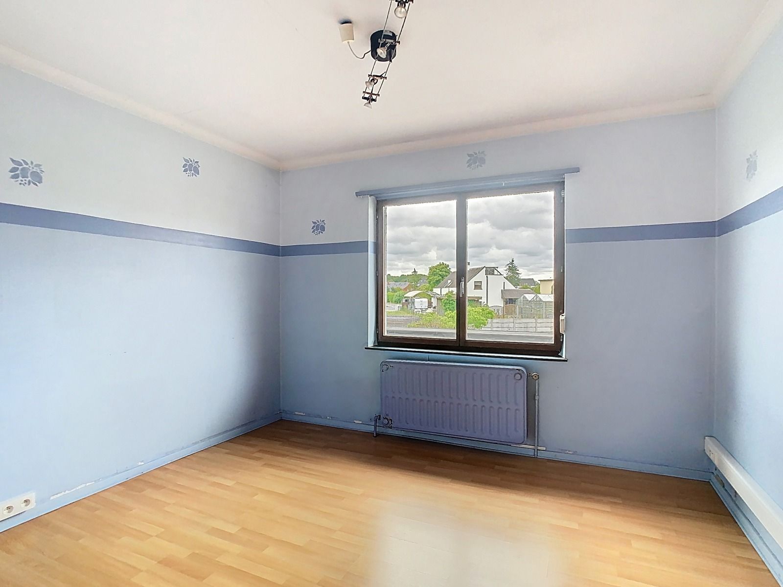 Te Meise, Charmante Woning met 3 SLPK, grote tuin én garage! foto 15