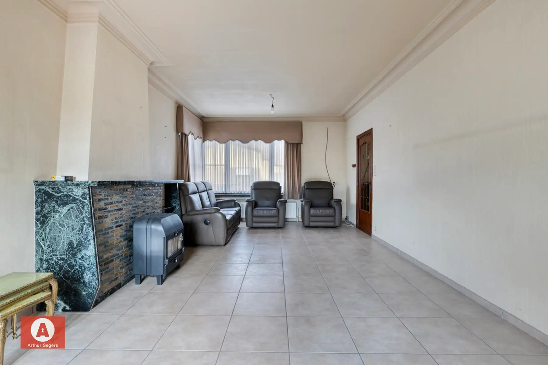 Gezinswoning mét karaktergevel & garage pal bij het centrum. foto 7