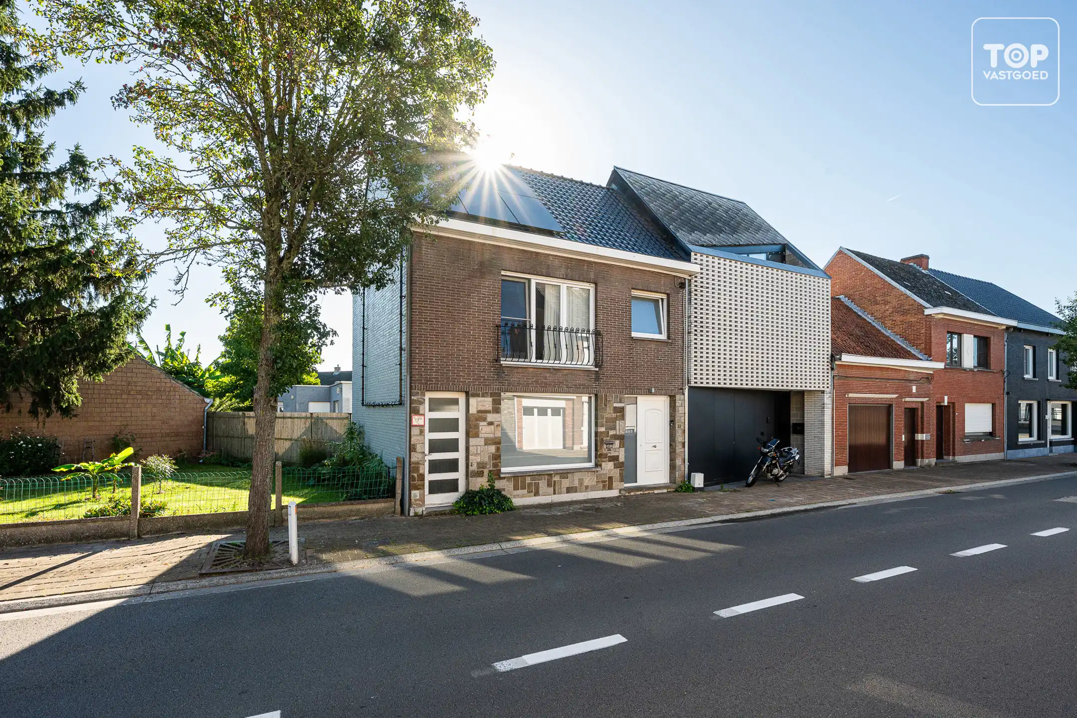 Instapklare energiezuinige woning in het centrum van Kalken foto {{pictureIndex}}