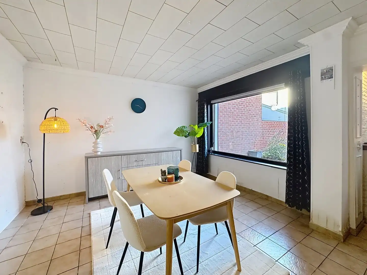 Te renoveren woning in Harelbeke met 6 slaapkamers en veel potentieel foto 3