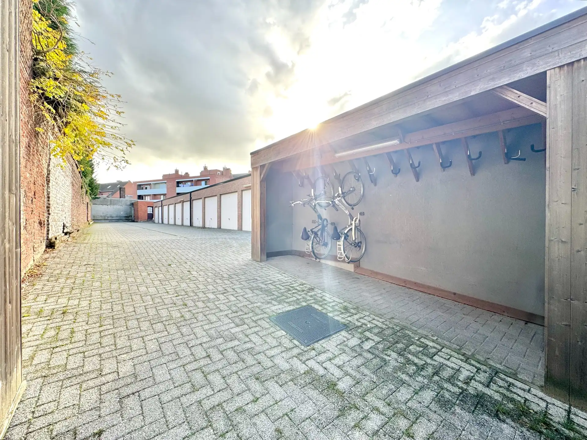 PENTHOUSE MET 2 TERASSEN & GROTE GARAGE foto 17