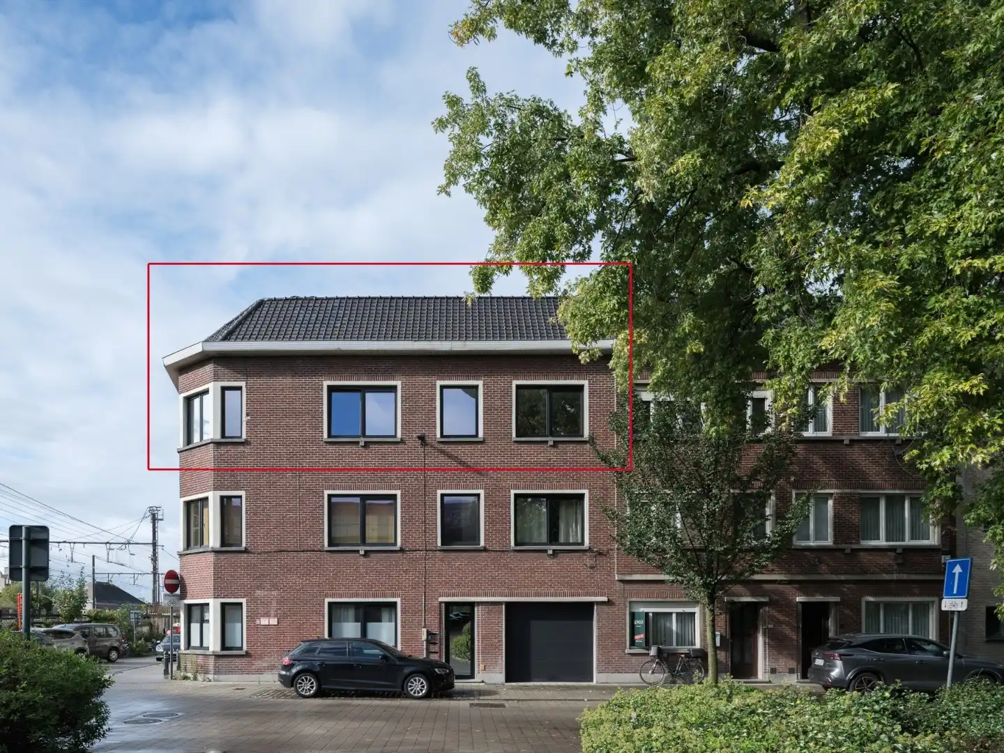 Instapklaar 3-slaapkamerappartement aan het Adolf Papeleupark foto 13
