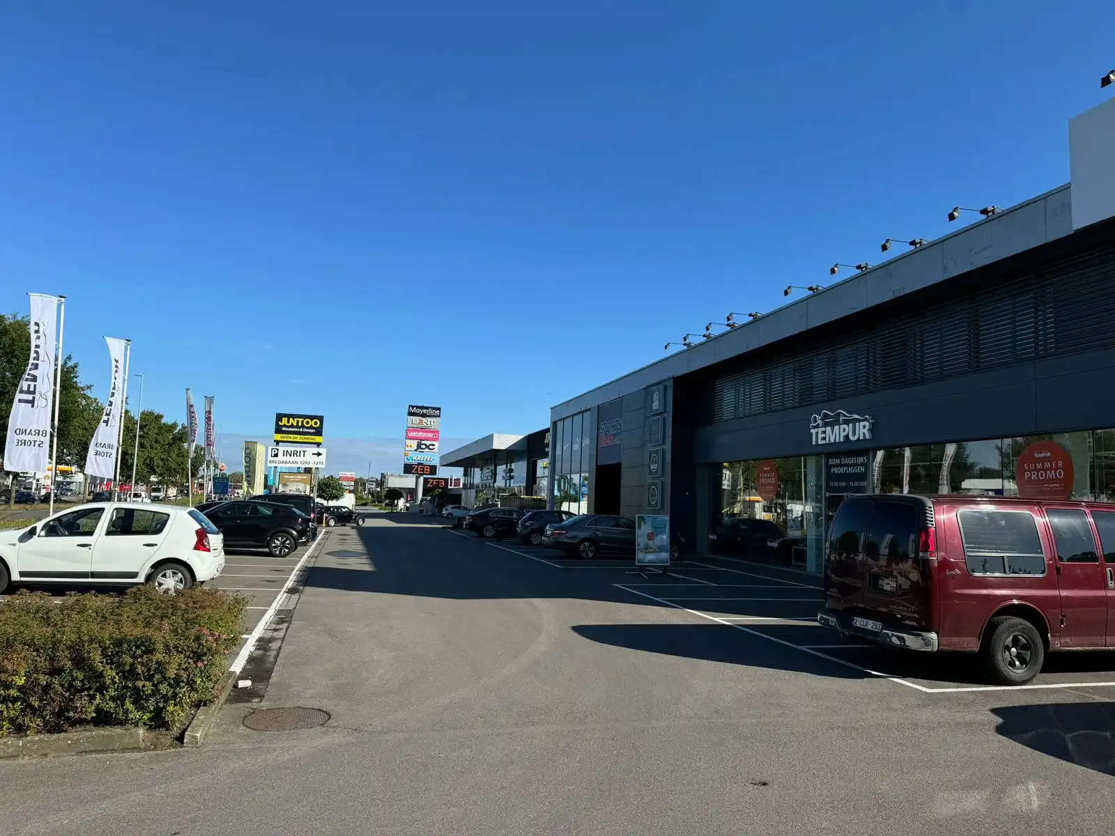 Commerciële ruimte 682 m² – Bredabaan Schoten foto 3
