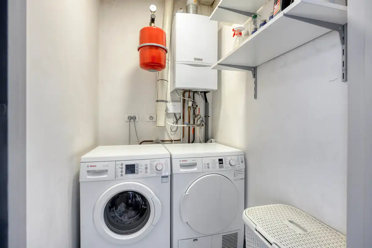 Trendy woning met dubbele garage foto 17