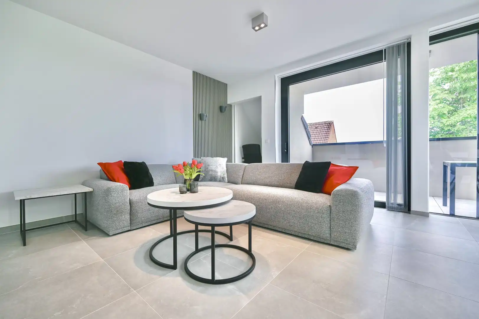 Instapklaar en volledig bemeubeld dakappartement te koop in hartje Bornem foto 4