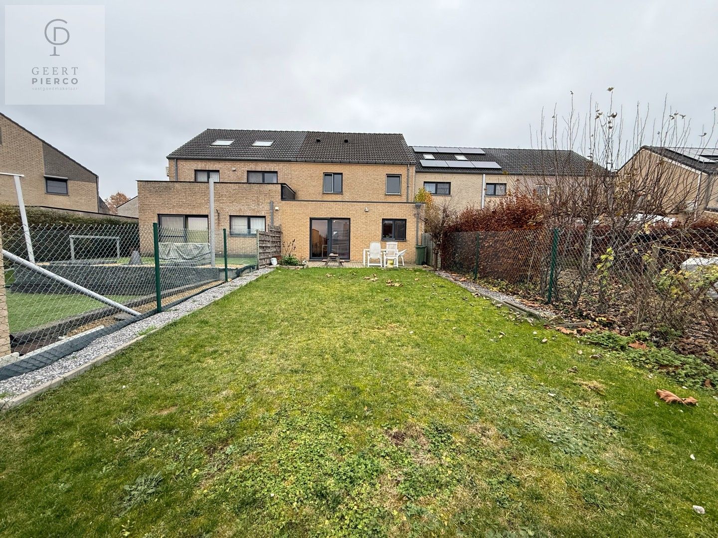 Leuke gezinswoning in exclusieve wijk foto 15