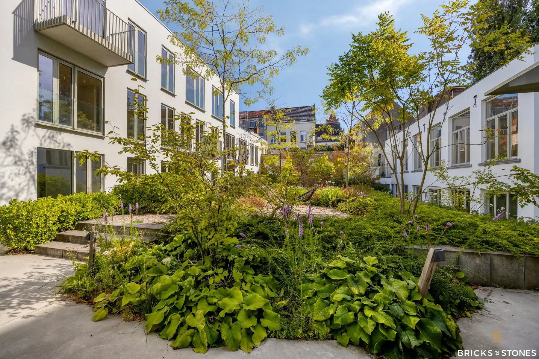 Verborgen parel: gelijkvloers appartement met terras foto 32