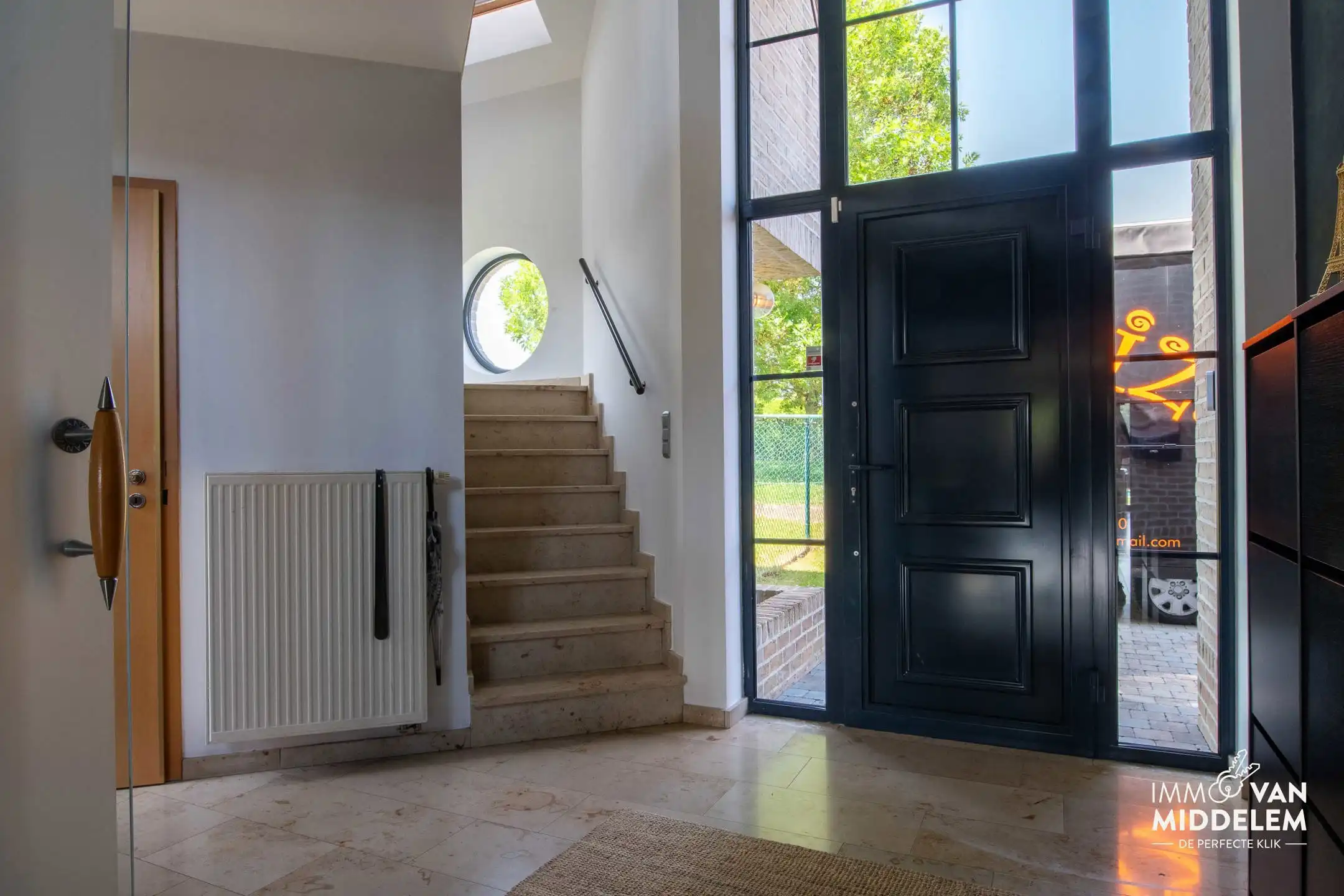 VILLA MET 5 SLAAPKAMERS, ZWEMBAD EN GARAGE foto 5