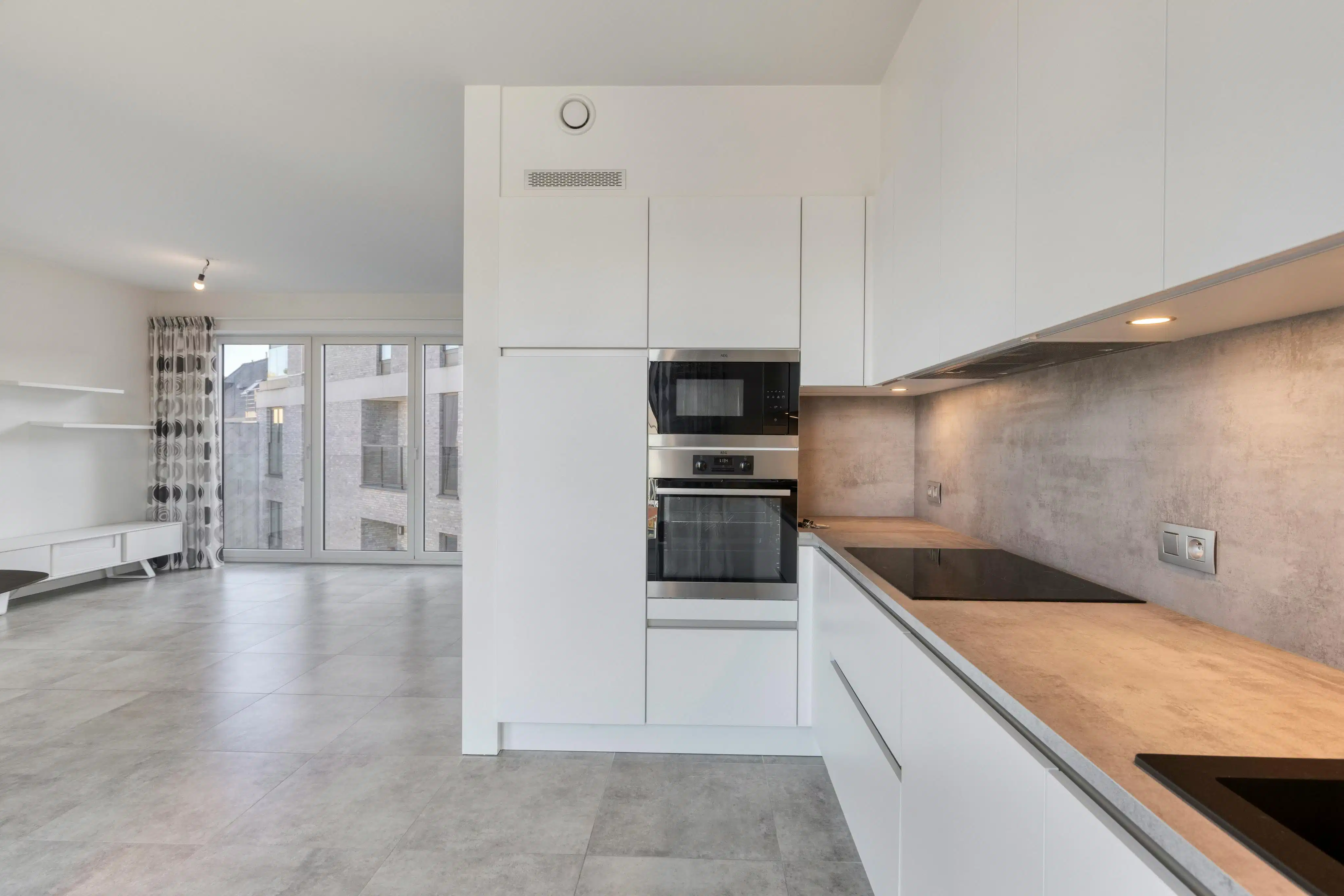 Recent en lichtrijk appartement met zuidgericht terras in hartje Poperinge foto 10