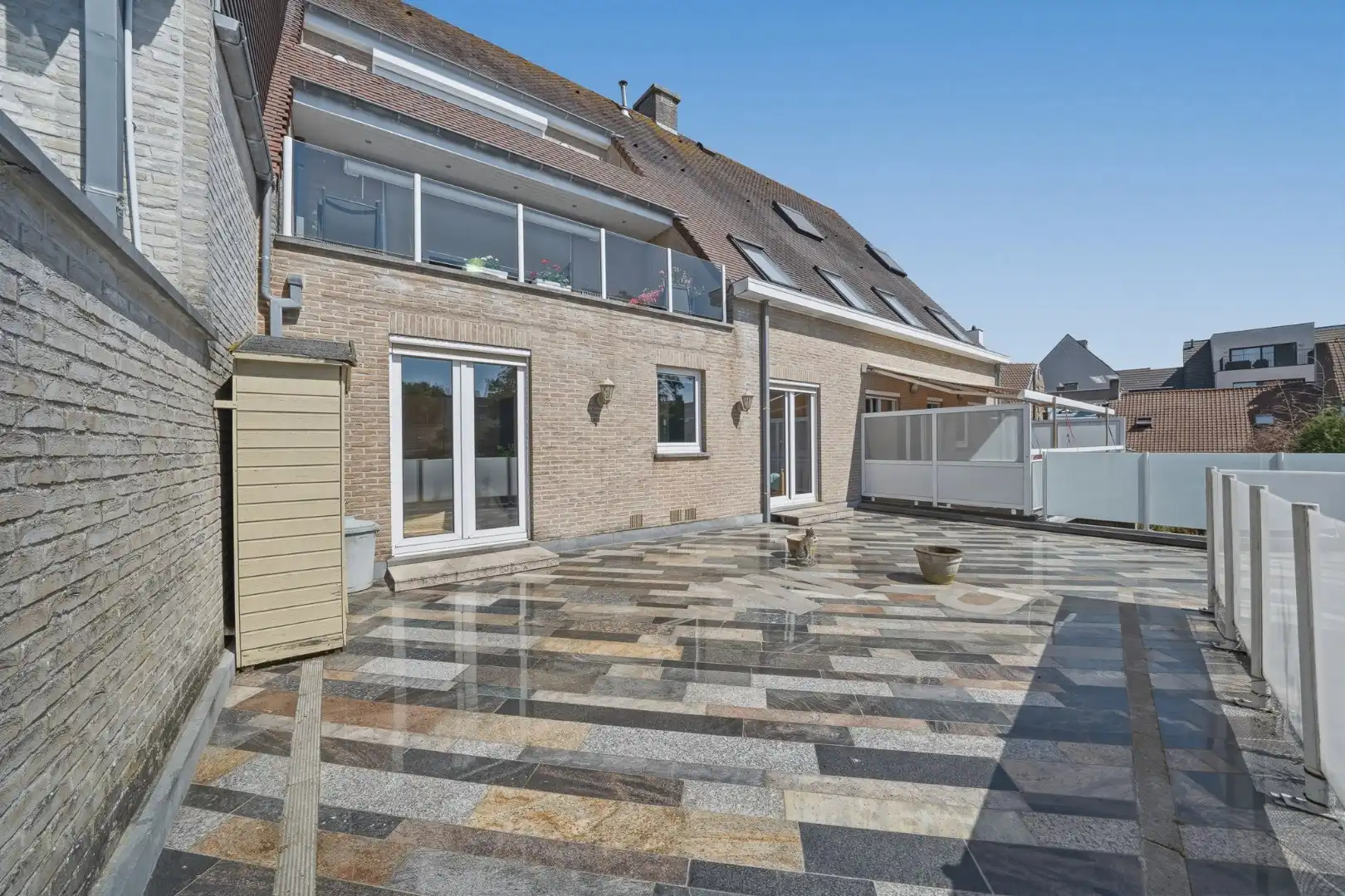 Instapklaar appartement met 2 slaapkamers en terras van 63 m² foto 16
