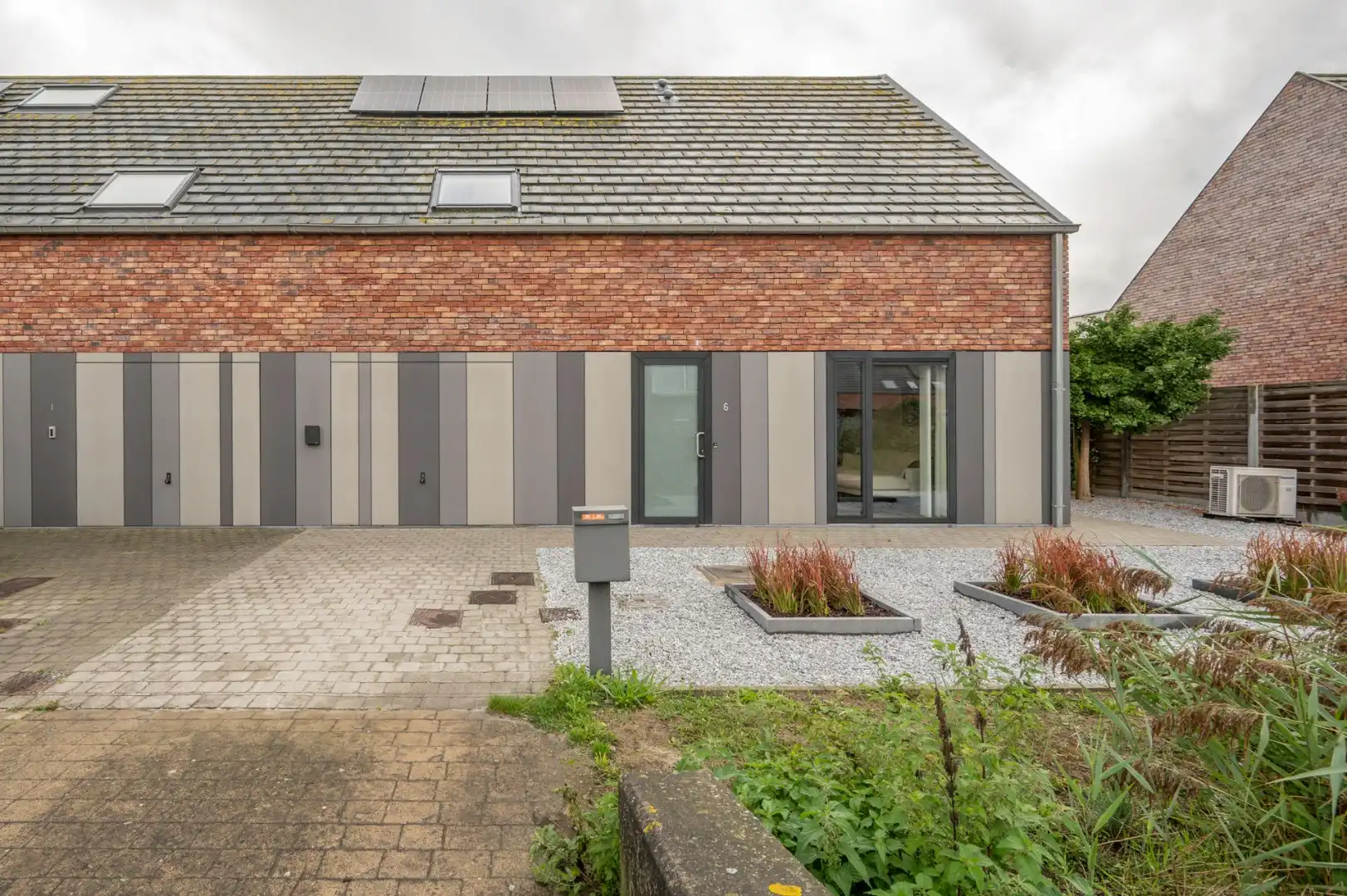 Instapklare en rustig gelegen woning met 3 slaapkamers foto 2