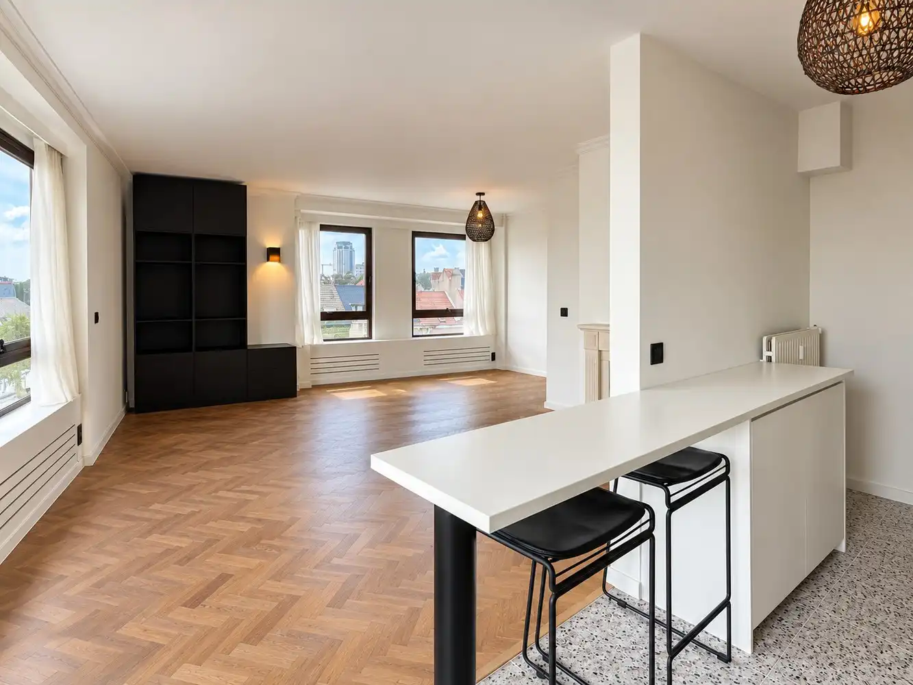Hoogwaardig gerenoveerd en bijzonder elegant appartement met terras langs de Leie en panoramisch zicht over de stad Gent foto 3