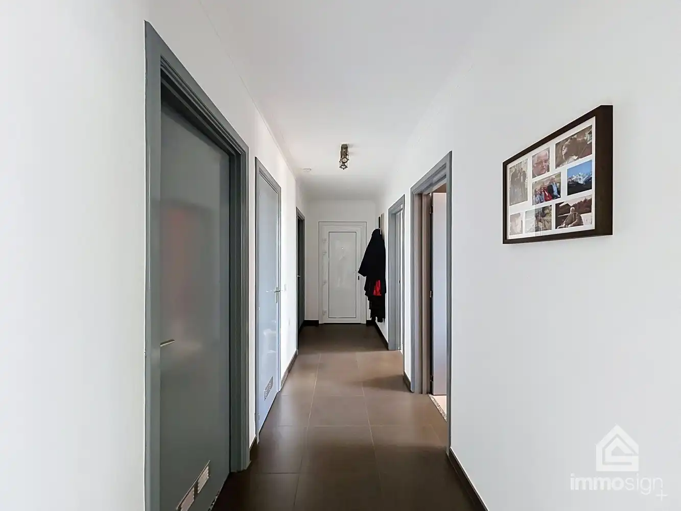 Praktisch appartement met twee slaapkamers in hartje Bree! foto 7