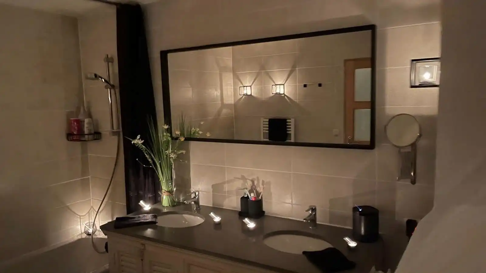 Wonen & werken gecombineerd in een indrukwekkend pand in Lauwe foto 21