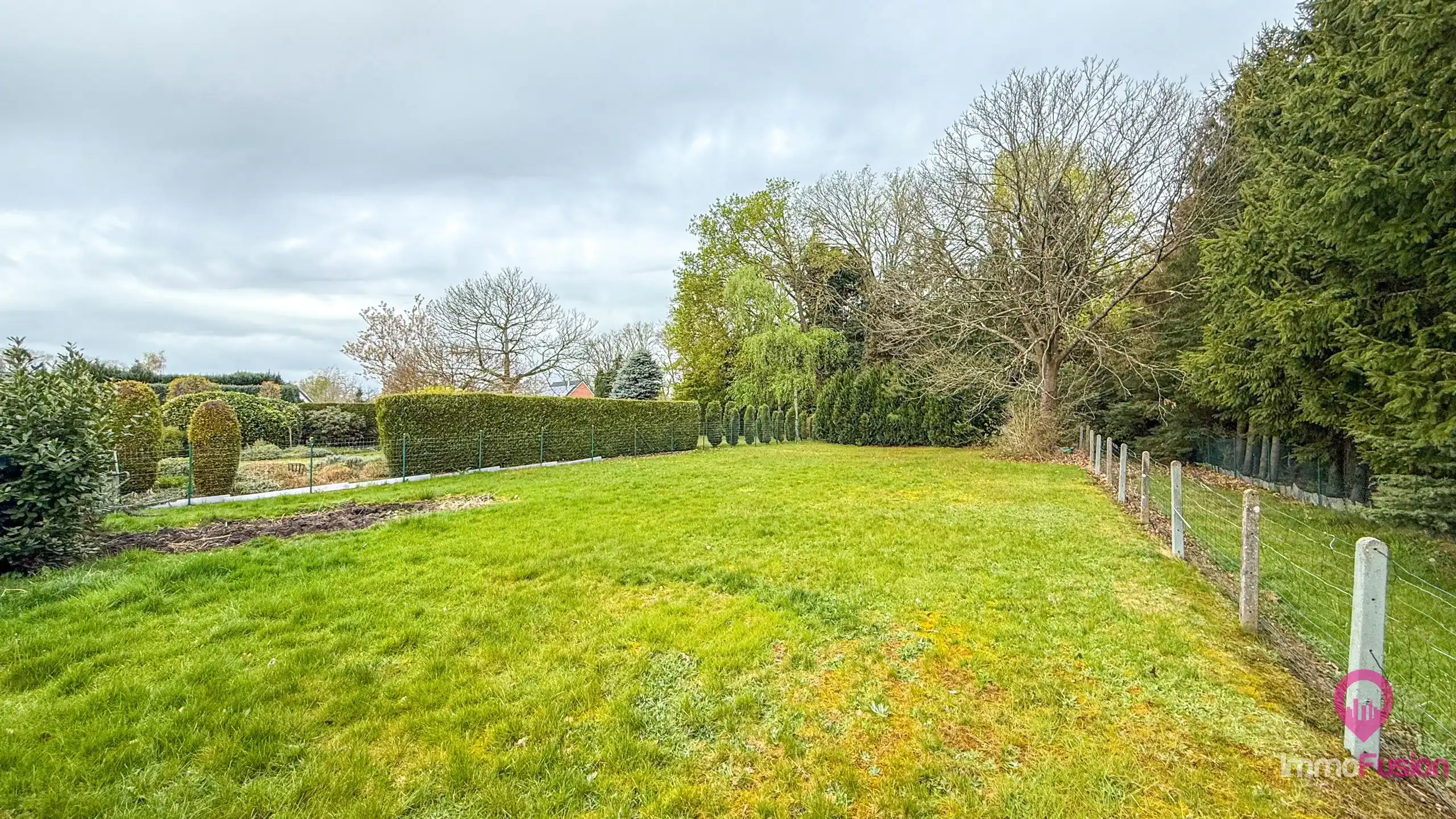 Open bebouwing op 11,28 are in Lillo met 3 slpks foto 49