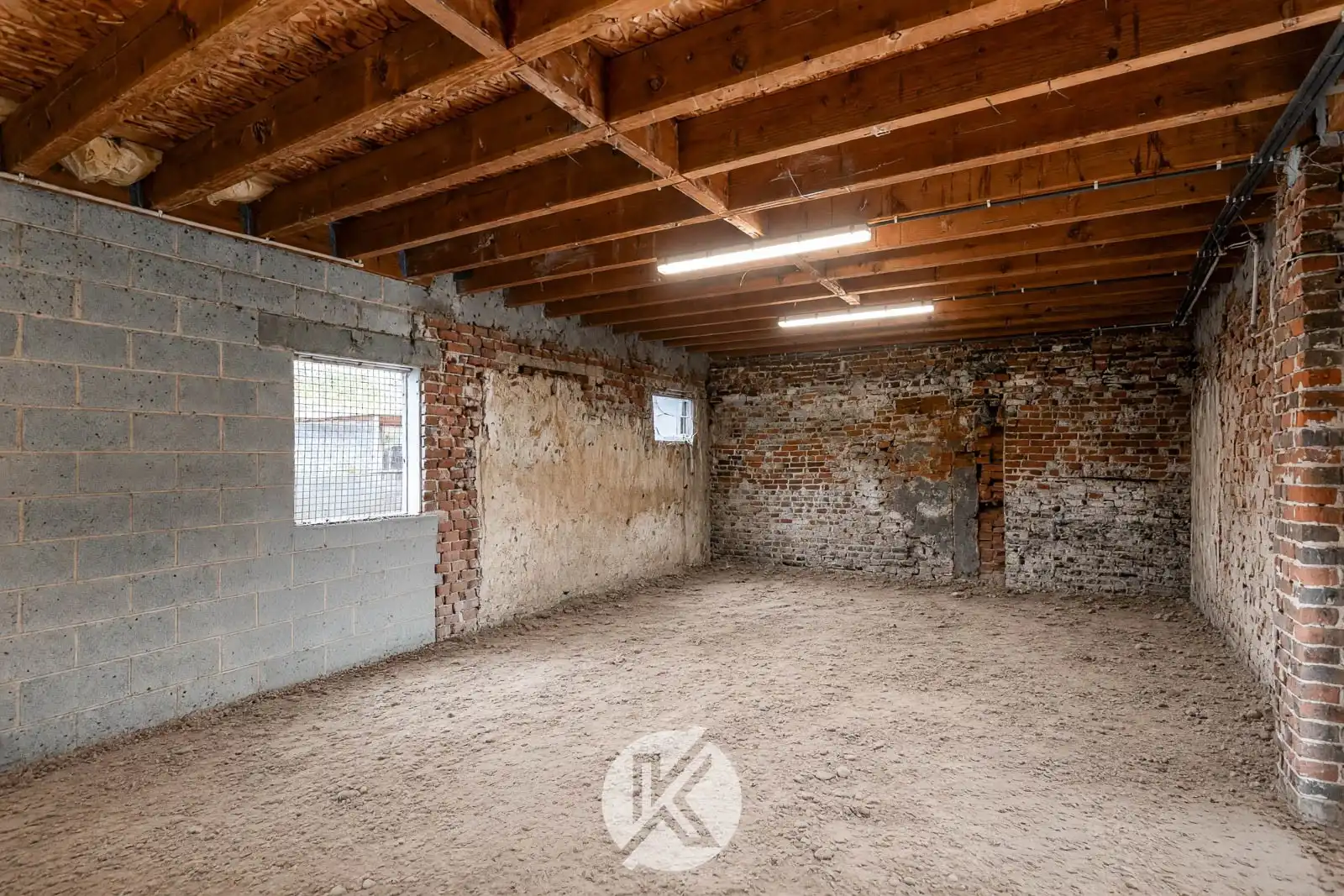 Charmante woning met mogelijkheden foto 24