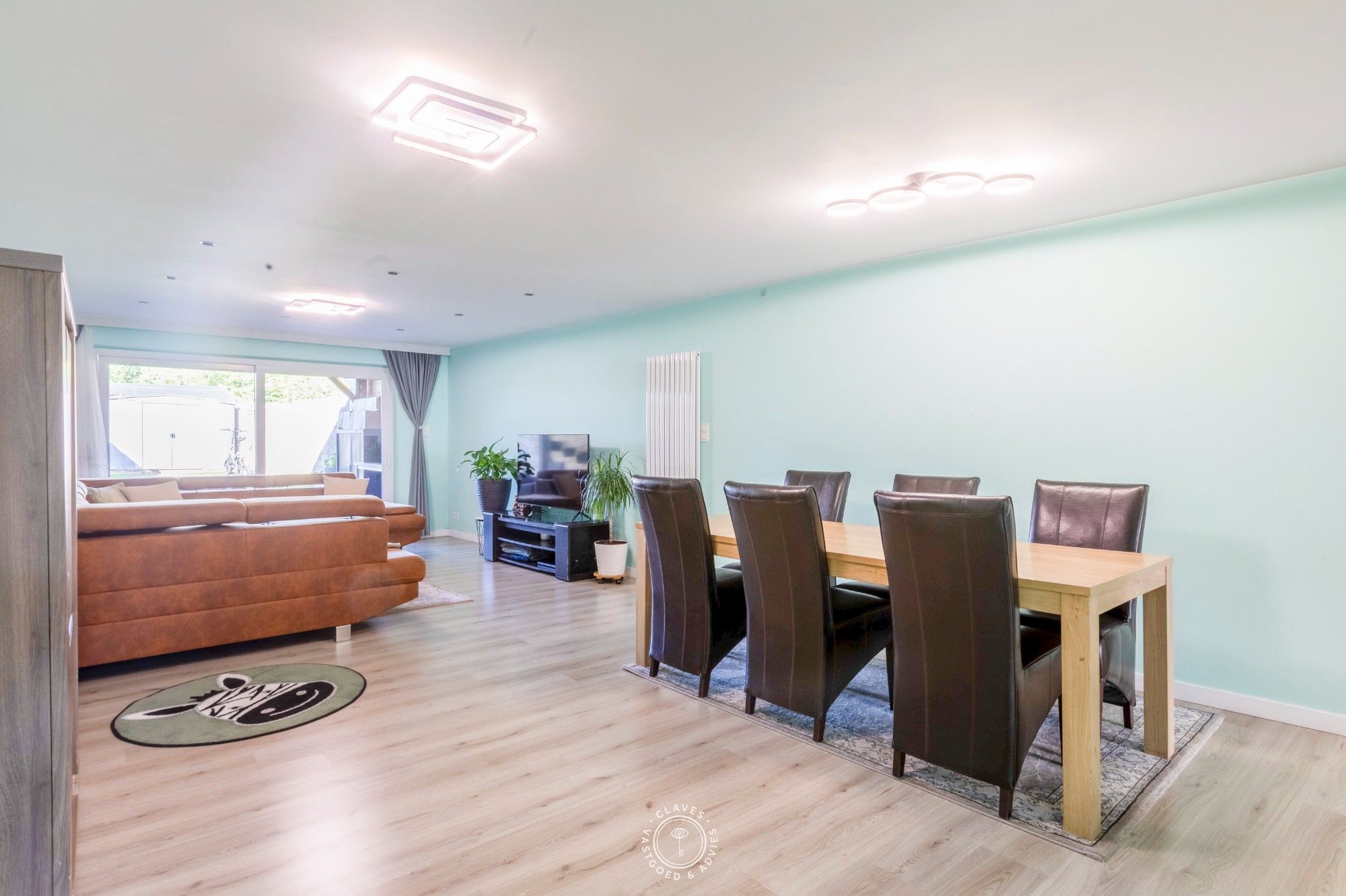 Instapklare rijwoning met vier slaapkamers en zonnige tuin foto 6