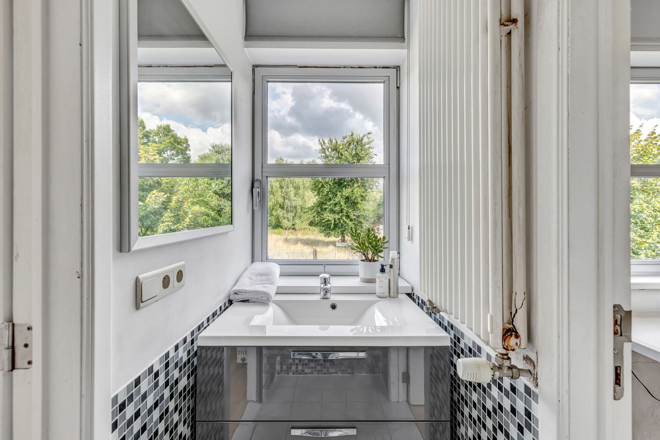 Exclusief gerenoveerde villa te koop in Idegem  foto 24